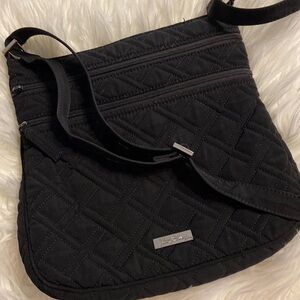 Vera Bradley crossbody purse missing thing for zipper see pictures